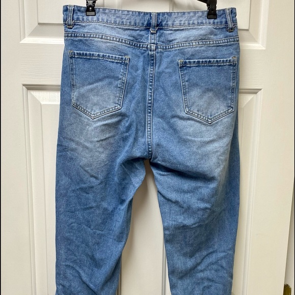 SHEIN Distressed Jeans - Picture 3 of 6